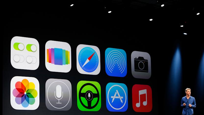 New Apple iOS 7 features are displayed on screen during Apple Worldwide Developers Conference (WWDC) 2013 in San Francisco, California June 10, 2013. REUTERS/Stephen Lam (UNITED STATES - Tags: BUSINESS SCIENCE TECHNOLOGY TPX IMAGES OF THE DAY)