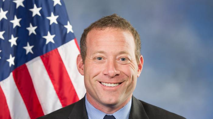 US Rep. Josh Gottheimer got caught faking his Spotify Wrapped list on social media.
