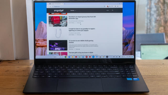 Samsung Galaxy Chromebook Plus