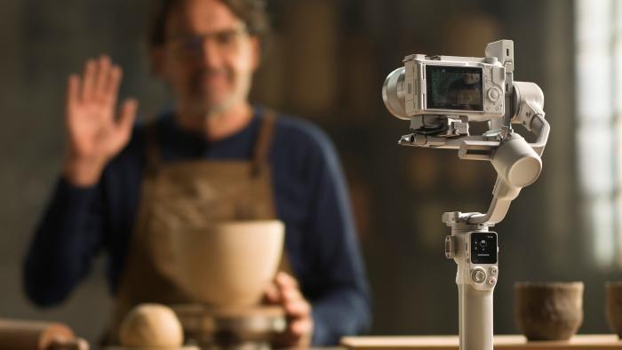 DJI's RS4 Mini stabilizer can now track subjects automatically