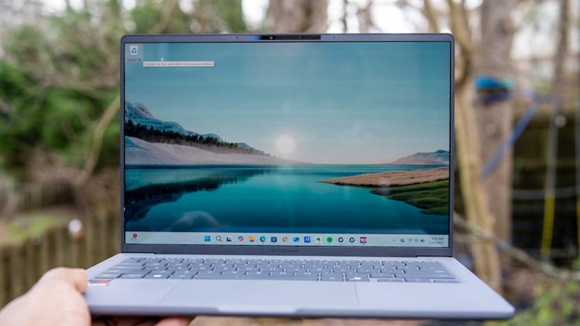 ASUS Zenbook A14