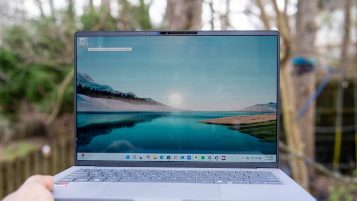 ASUS Zenbook A14